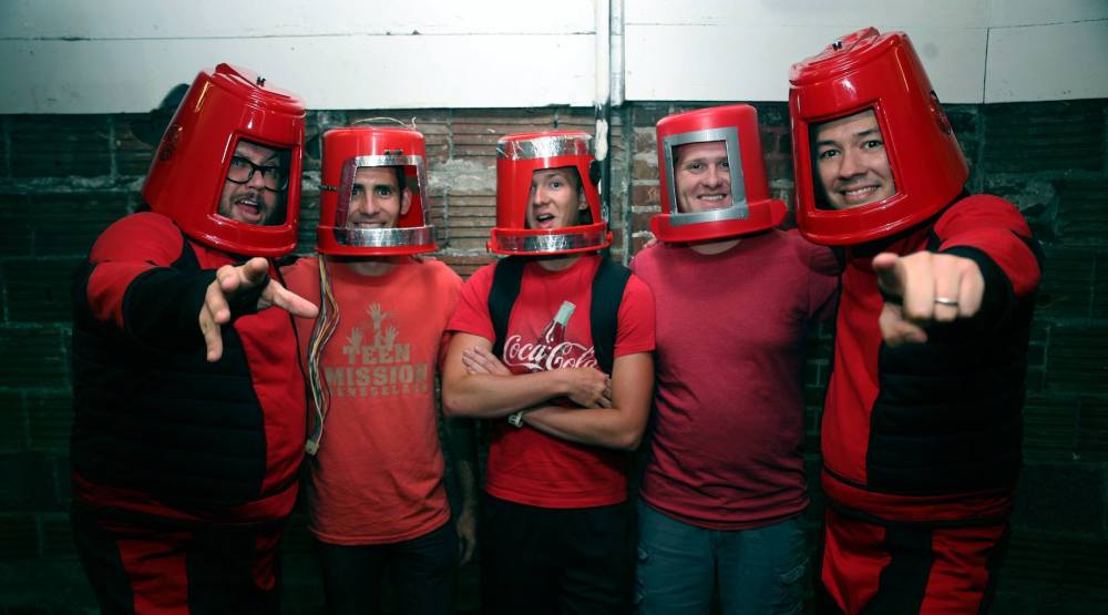 10551533_716950358362428_197902840170740346_o