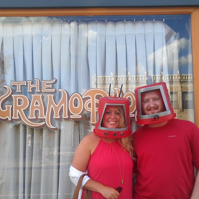 926840_829588503727376_1375565264_n